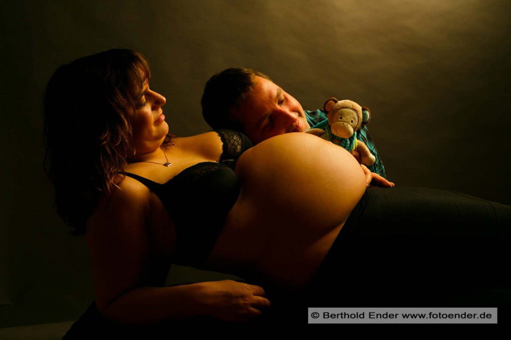 babybauch-aktfotografie-dessousfotos