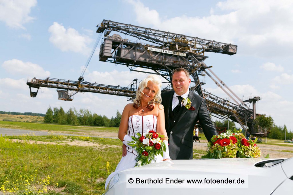 Hochzeitsfotos in Ferropolis, der Stadt aus Eisen -Fotostudio Ender, Oranienbaum-Wörlitz