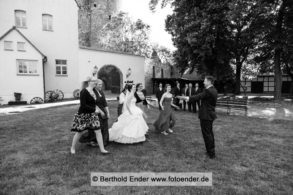 lustige Hochzeitsbilder: Fotostudio Ender