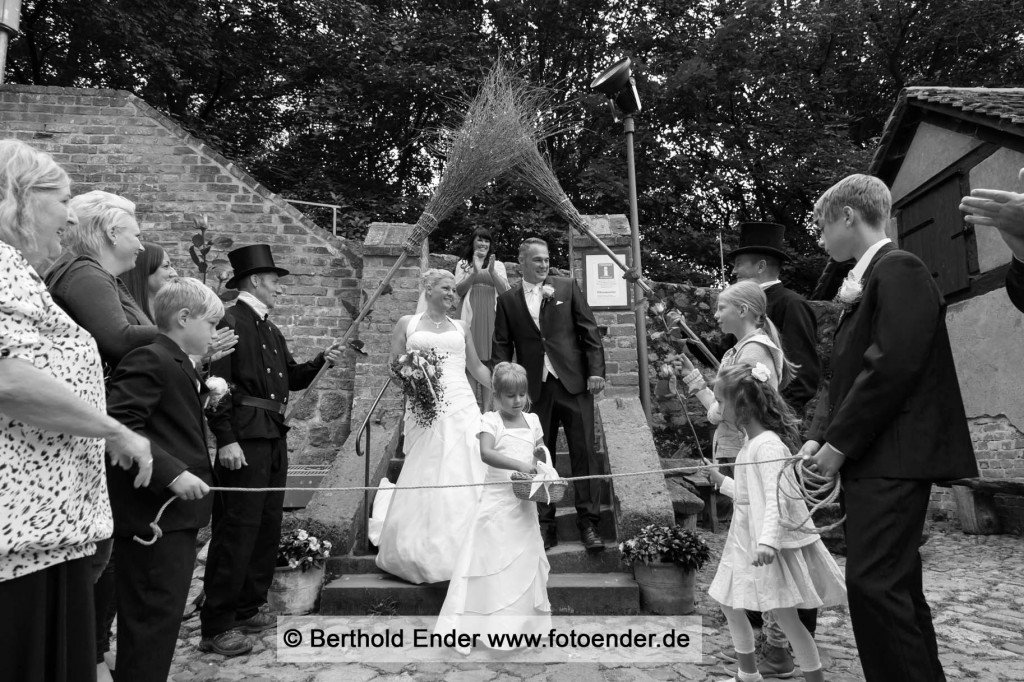 Heiraten auf Burg Rabenstein im Fläming - Fotostudio Ender Oranienbaum-Wörlitz