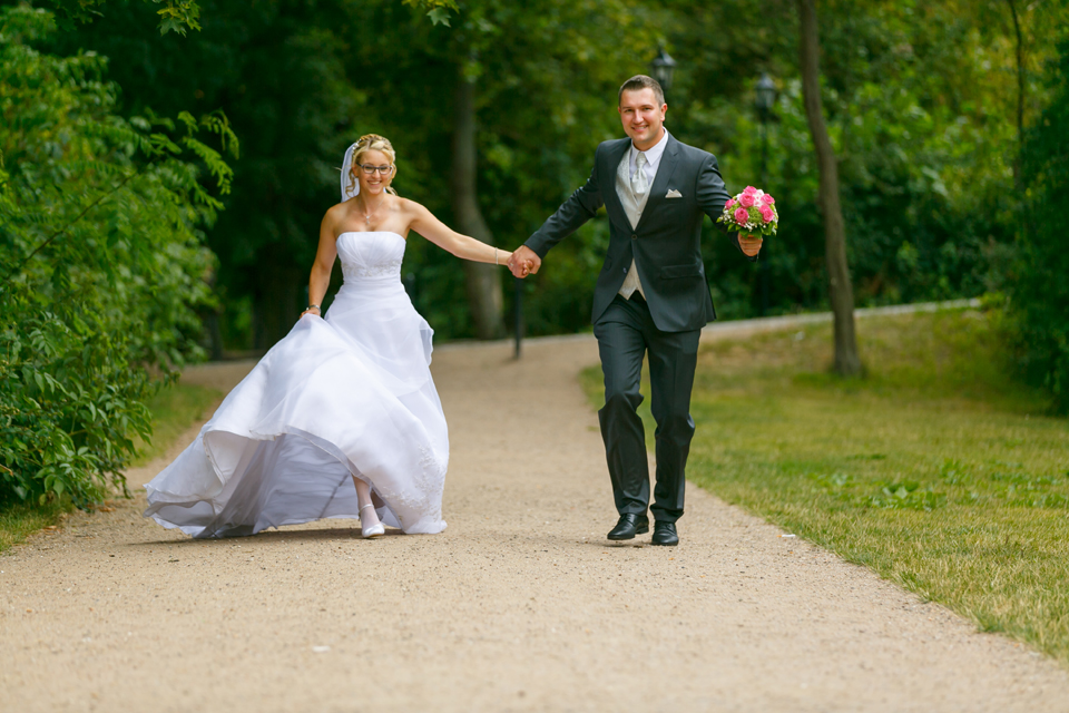 Hochzeitsfotos im Schlosspark Köthen - Fotostudio-Ender