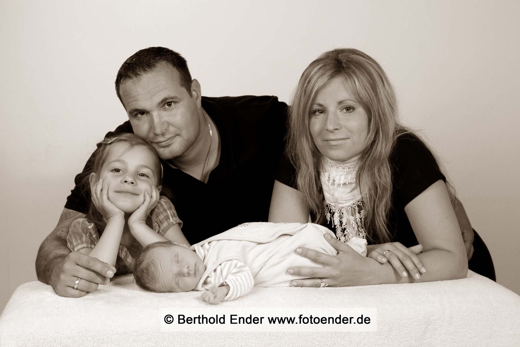 Familienbilder im Studio: Fotostudio Ender, Oranienbaum-Wörlitz