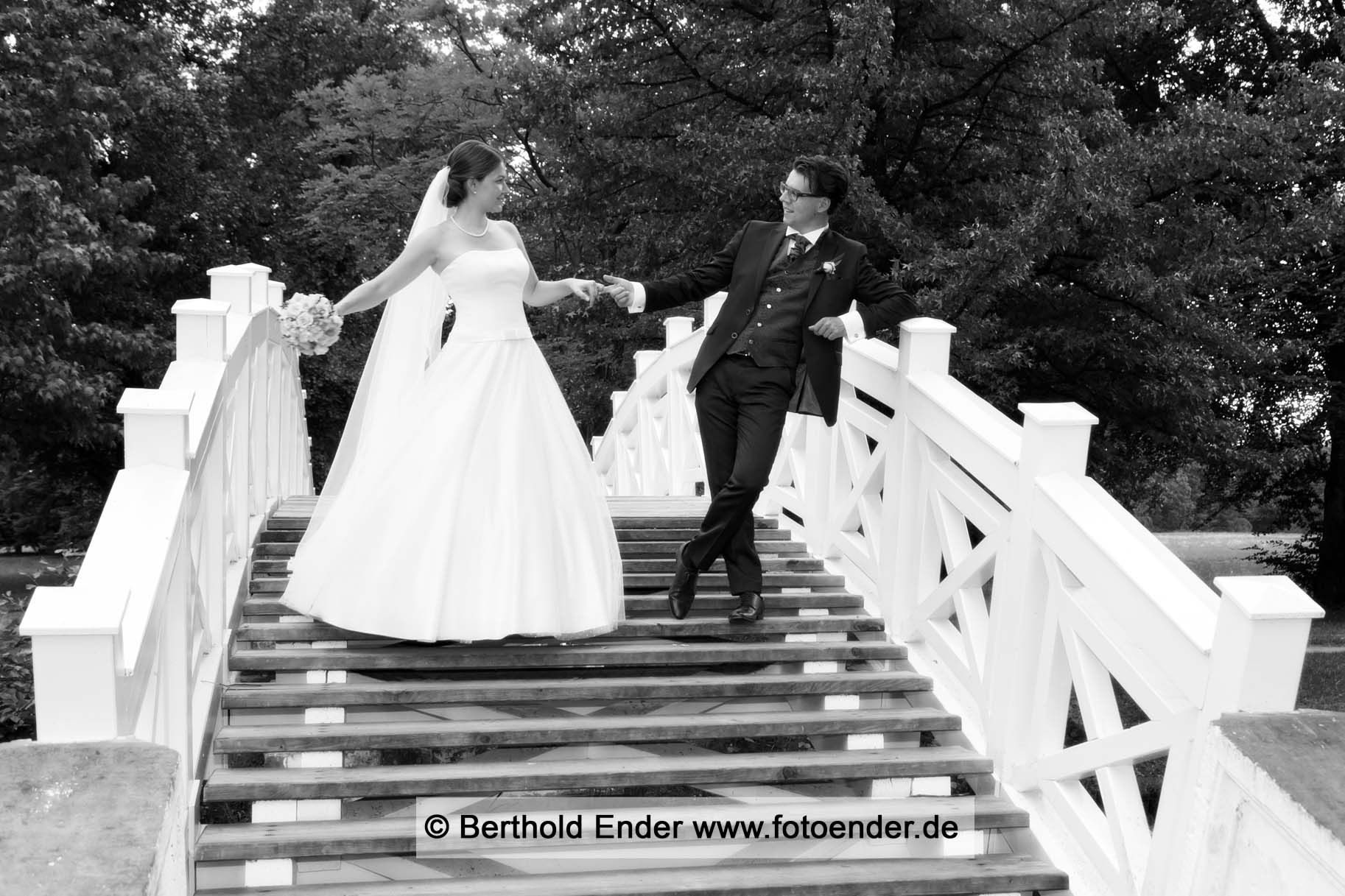 Brautpaar Shooting an der Weißen Brücke in Wörlitz
