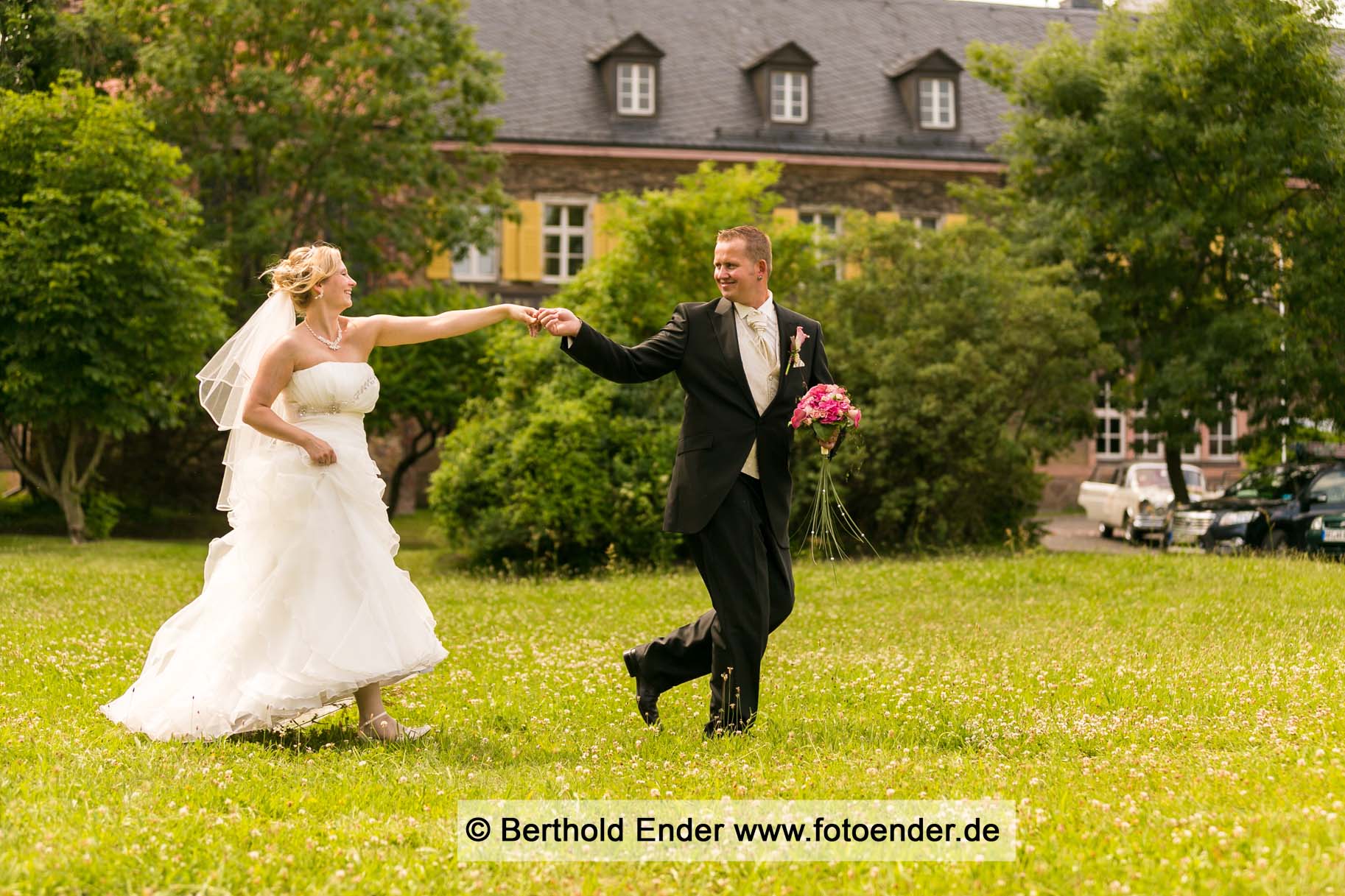 Hochzeitsfotos im Herrenhaus in Muldenstein - Fotostudio Ender Oranienbaum-Wörlitz